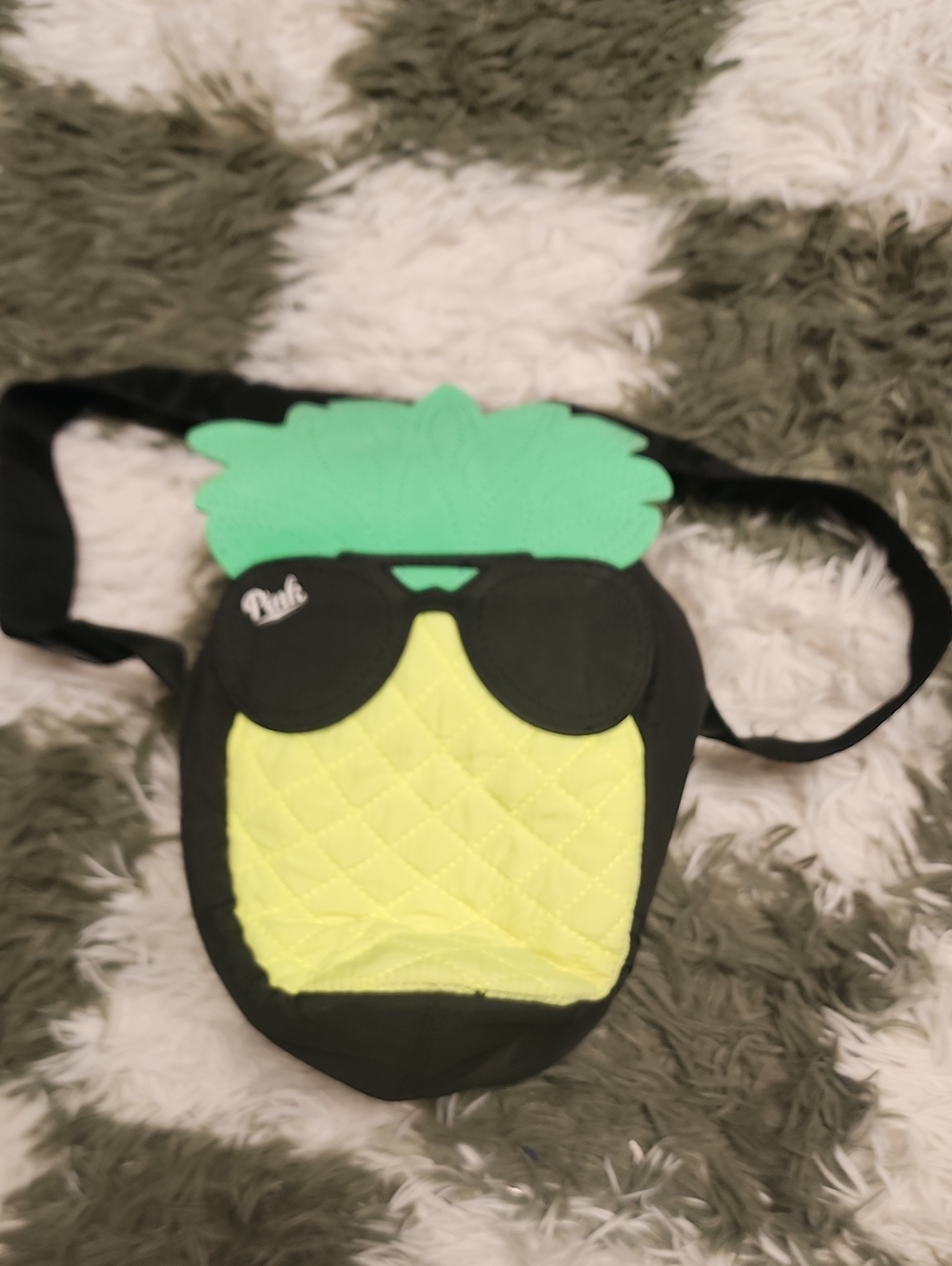 VS pink Pineapple Cooler